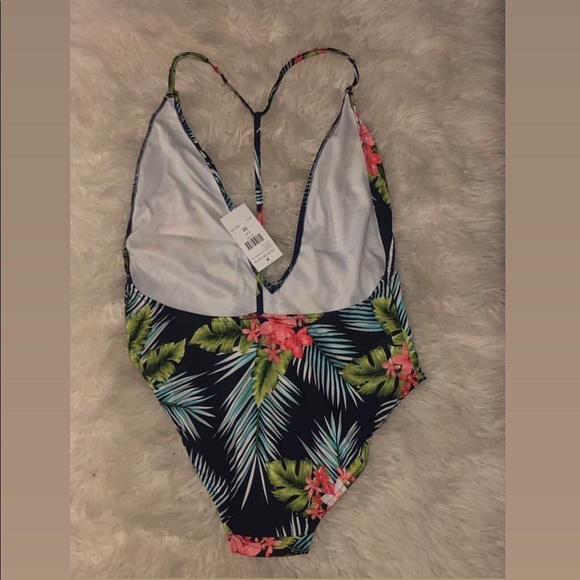 SWIMWEAR👙 - Picture 2 of 2